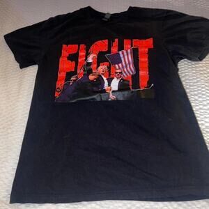 Trump 2020 Campaign "Fight" T-shirt - Size Small